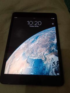 IPAD MINI 2 (32 GB) - with case and installed glass screen protector