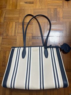 （分類：）位於 。 由 tiffccsuen 提交（商品編號 1305834422，圖片 1）。簡介： 。