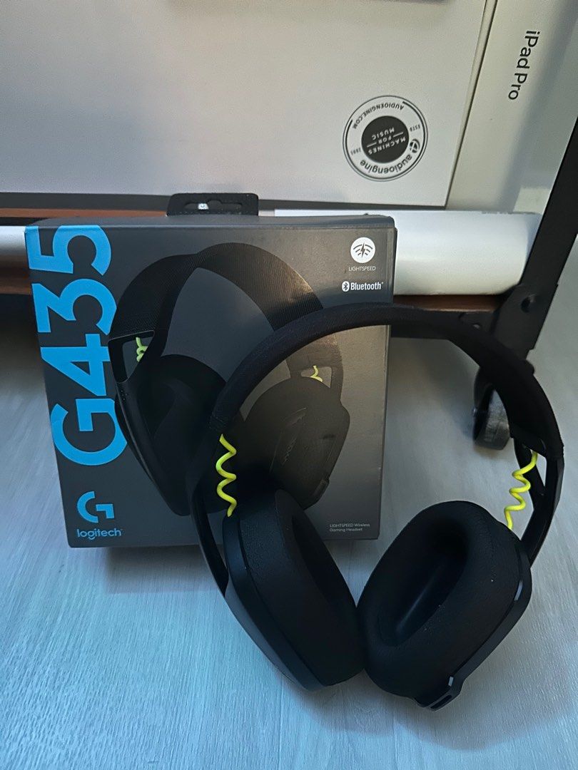 Logitech G435 gaming headset, Audio, Headphones & Headsets on Carousell