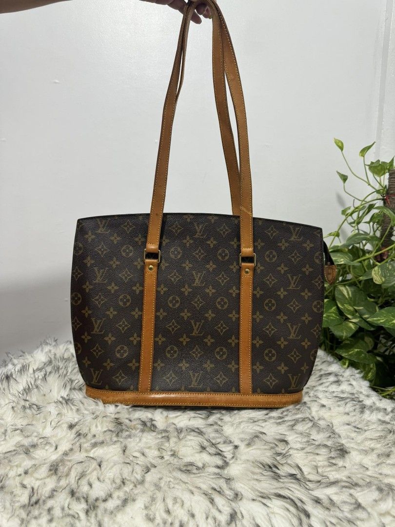 💯 Orig LV BABYLON (Category: Luxury Bags & Wallets) located in Consolacion. Submitted by naome1. (Listing ID 1305677373, Image 1). Description: original lv Babylon.