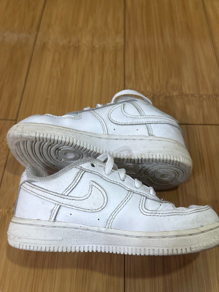 Nike sneakers 26 outlet