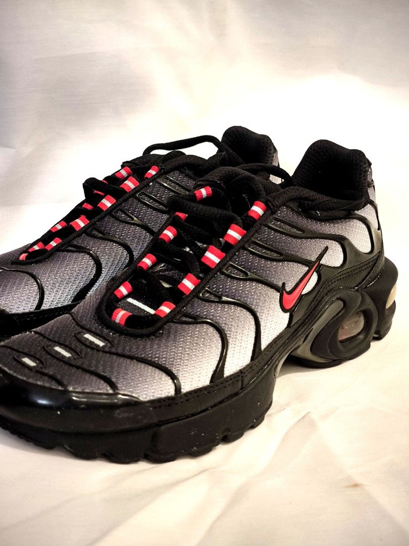 Nike Air Max Plus Tn CJ9707 001 Black University Red Met Silver