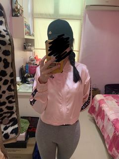 (Category: ) located in . Submitted by zi_ying93 (Listing ID 1305658130, Image 1). Description: .