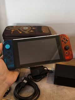 Nintendo Switch V1 Unpatched w/ extra joycons and procontroller