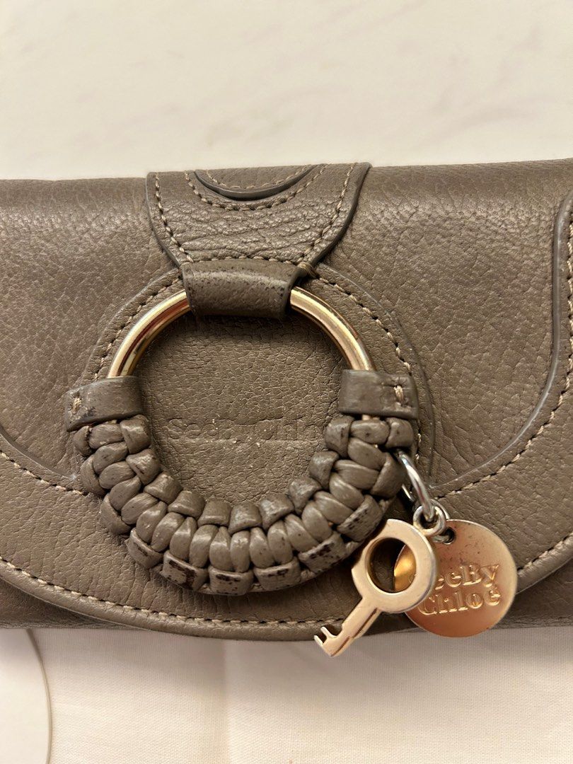 See by Chloe wallet, 女裝, 手袋及銀包, 長銀包- Carousell