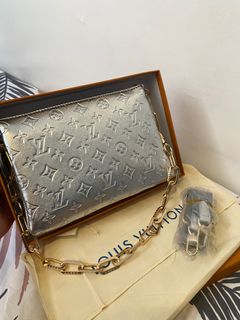 (Category: ) located in . Submitted by thriftwithezra (Listing ID 1305706043, Image 1). Description: .