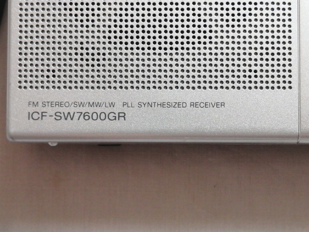 Sony ICF-SW7600GR FM/AM Receiver Radio, Audio, Portable Music