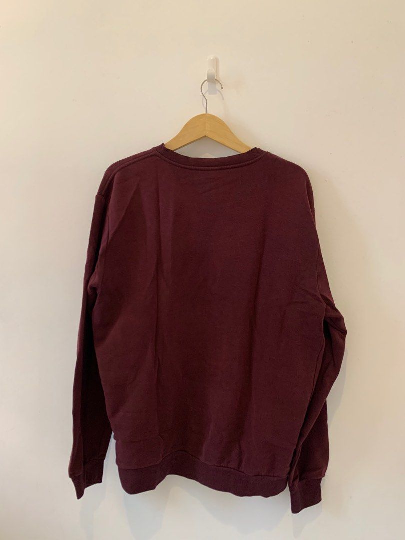 Sweater h m pria cowok size L Fesyen Pria Pakaian Atasan di Carousell