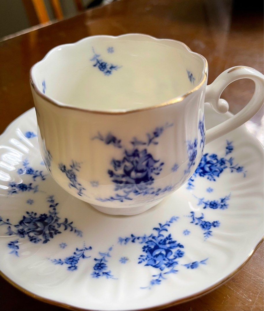 Teacup Duo (Category: Coffee & Tea Tableware) located in Urdaneta. Submitted by picky_picker (Listing ID 1305794773, Image 1). Description: Hoya Made in Japan No Cracks, Chips 250 for both tea cup and saucer.