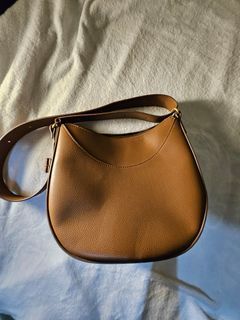 Uniqlo Crescent Bag