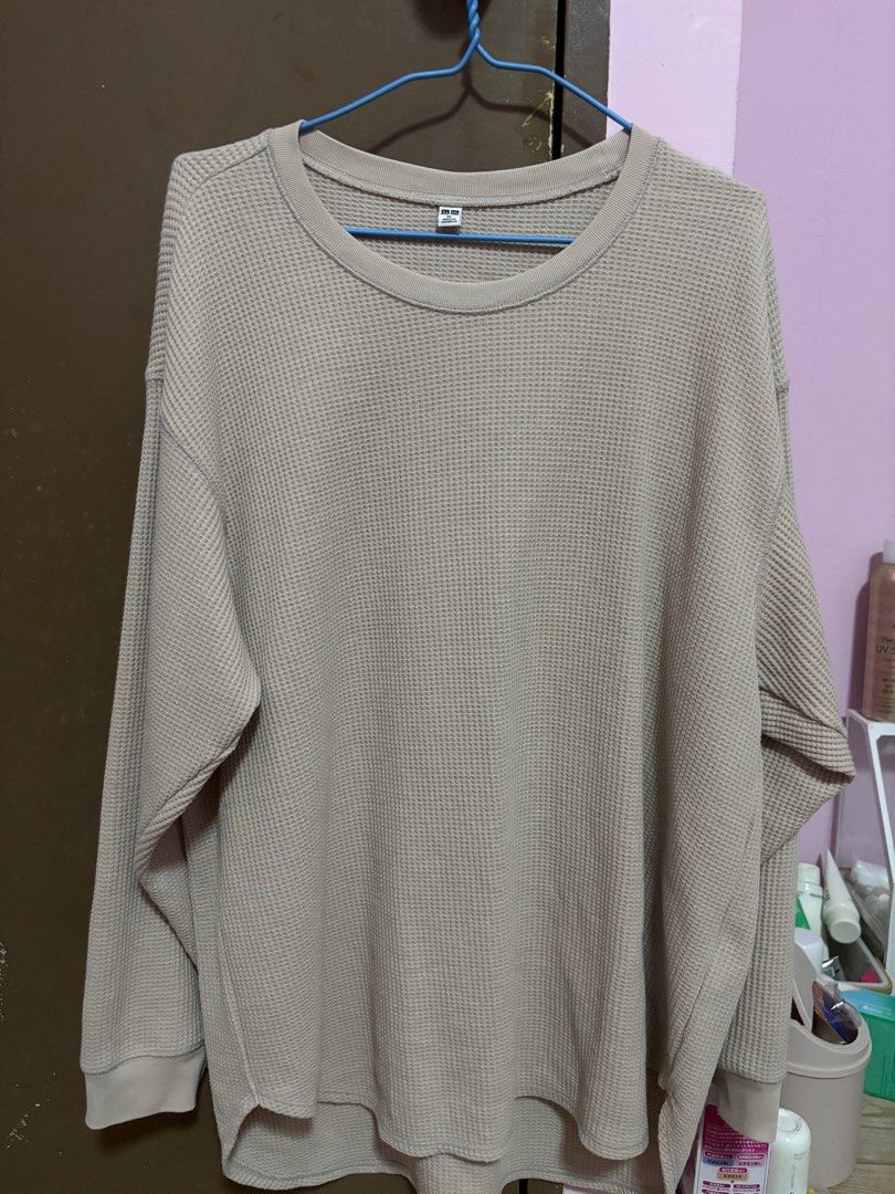 Uniqlo Women s Waffle Knit Crew Neck Oversized Sweater dark green and beige Women s Fashion Tops Longsleeves on Carousell