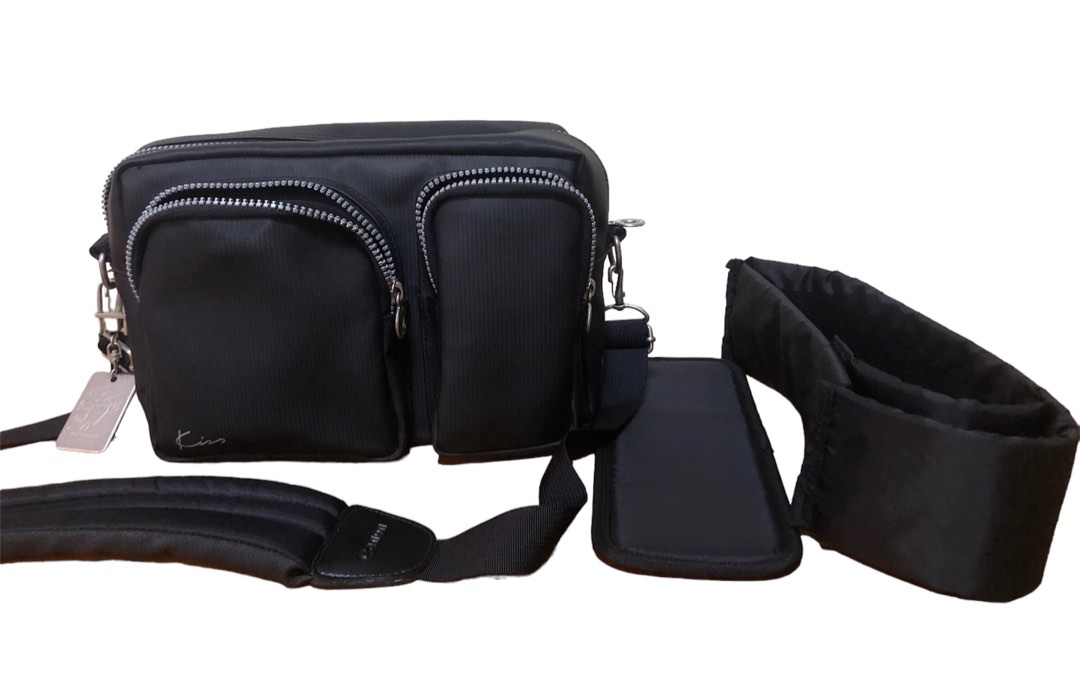 VINTAGE 1995 CANON EOS CAMERA BAG JAPAN Photography Photography Accessories Camera Bags Carriers on Carousell