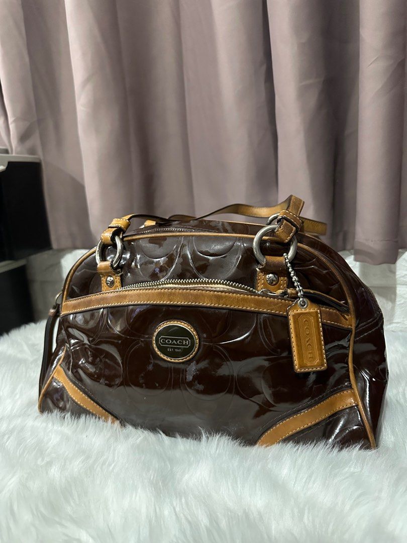 Vintage coach black leather purse hot sale