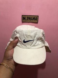 Vintage nike hat with neck cover