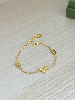 (Category: ) located in . Submitted by suesbracelet (Listing ID 1305804873, Image 1). Description: .