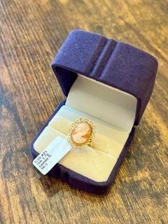 14 karat gold Vintage shell cameo filigree ring