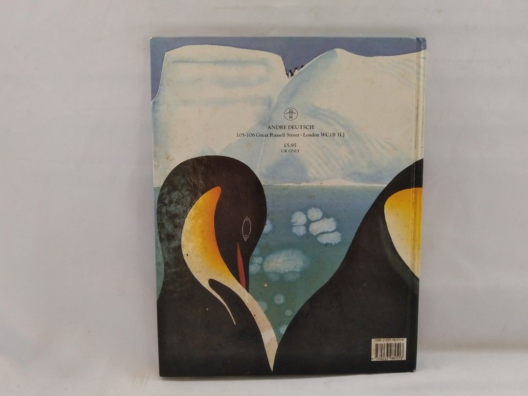 ANTARCTICA BY HELEN COWCHER (Category: Storybooks) located in Quezon City. Submitted by sky_bookstore (Listing ID 1305869777, Image 2). Description: Hardcover Book Note: We sell pre-loved books. Some books may have minor flaws, such as shelf wear, creases and other common signs of usage. Location: Sauyo, QC.