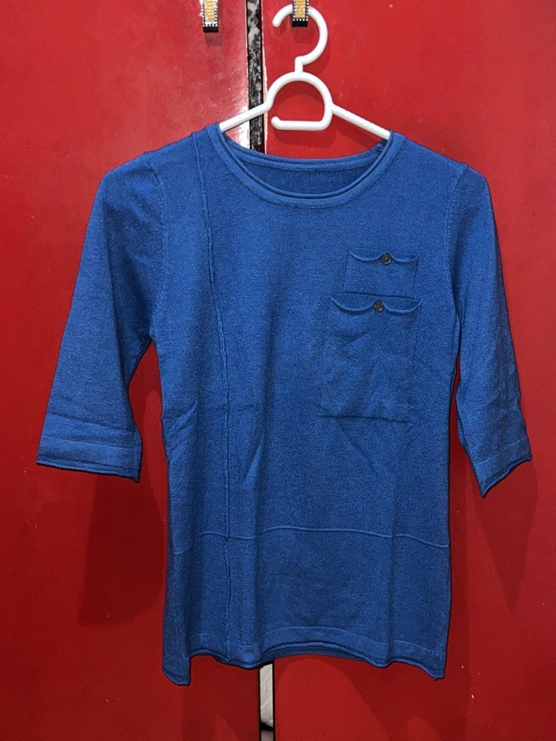 Blue Knitted Top (Category: Shirts) located in Manila. Submitted by _glowkey (Listing ID 1305999313, Image 1). Description: fits small-medium.