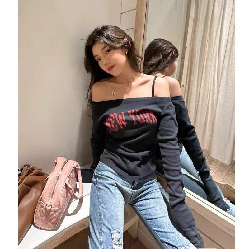 Brandy Melville off shoulder New York top