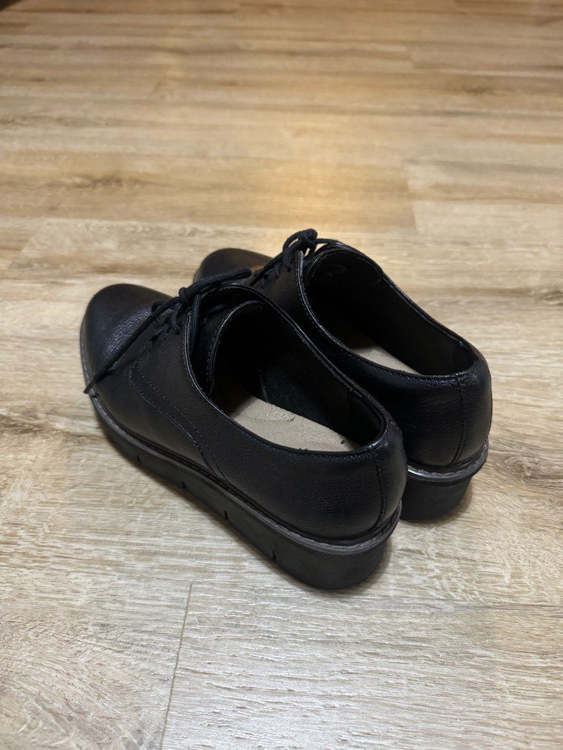 clarks platform loafers