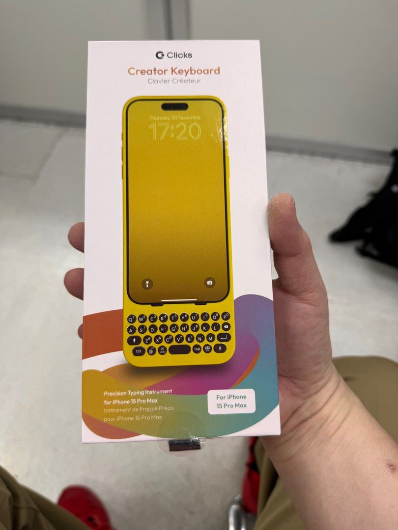 iPhone 15 Pro Max Clicks Tech keyboard case, Mobile Phones 
