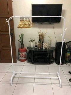 Clothes rack