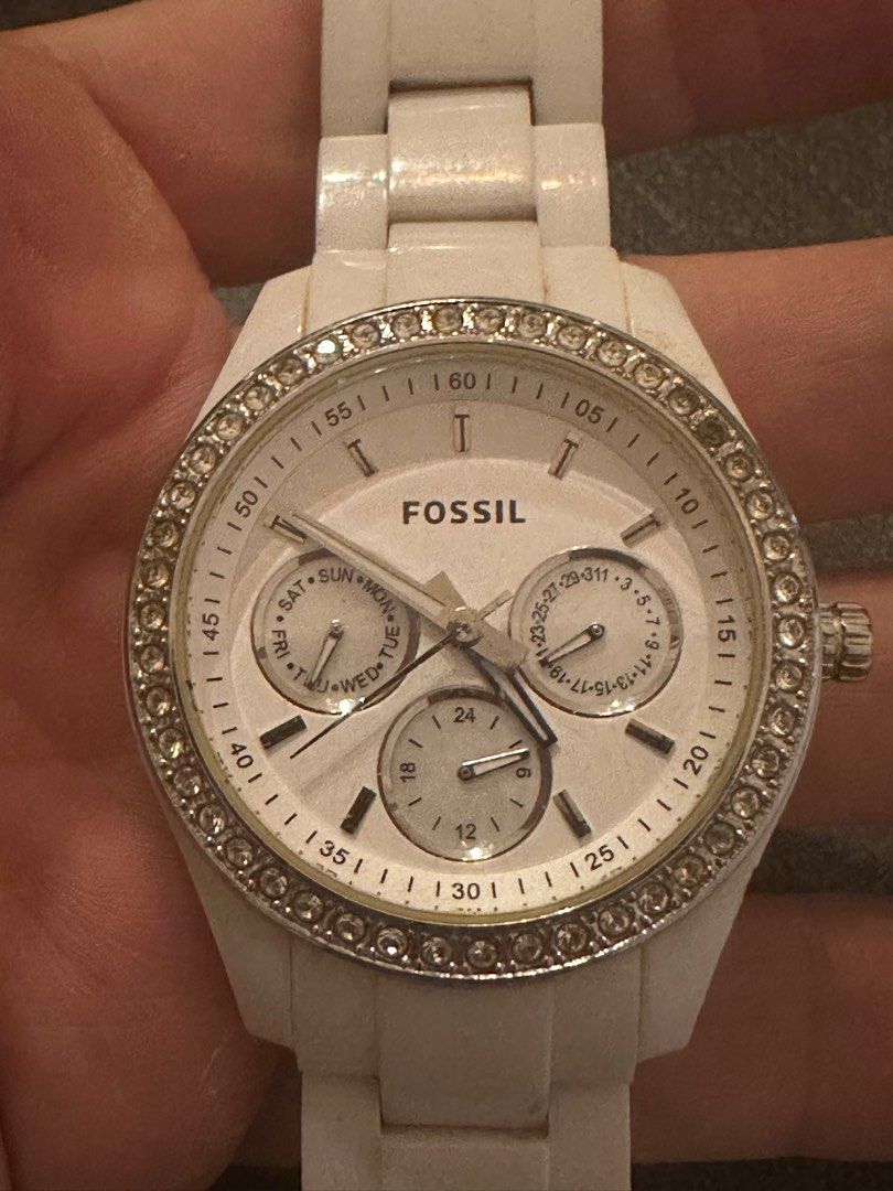 Fossil Women s ES1967 Stella Day Date Display Quartz White Dial Watch
