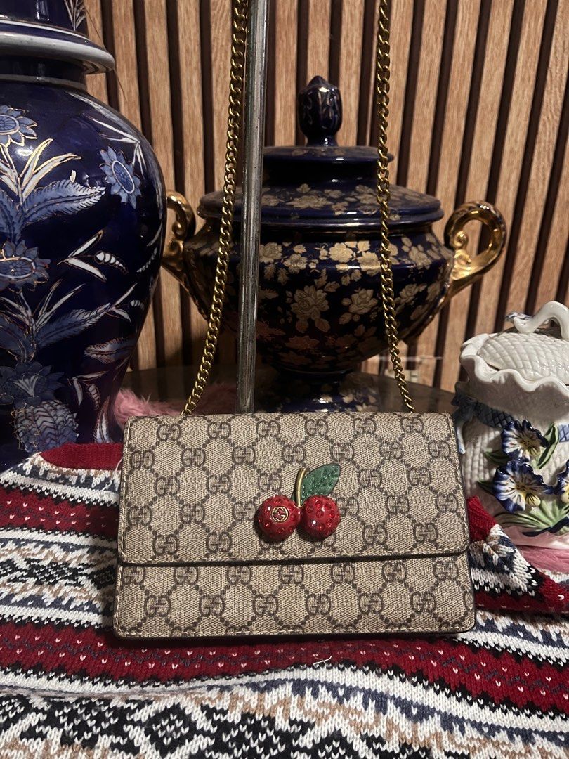 Gucci Cherry Chain Bag RUSH SALE Payment muna bago ship
