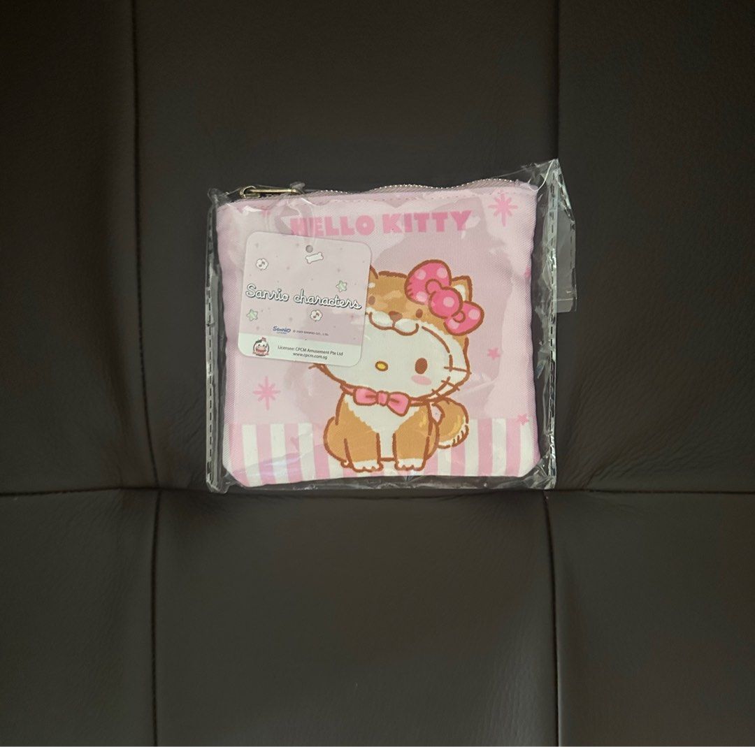 Hello Kitty pouch