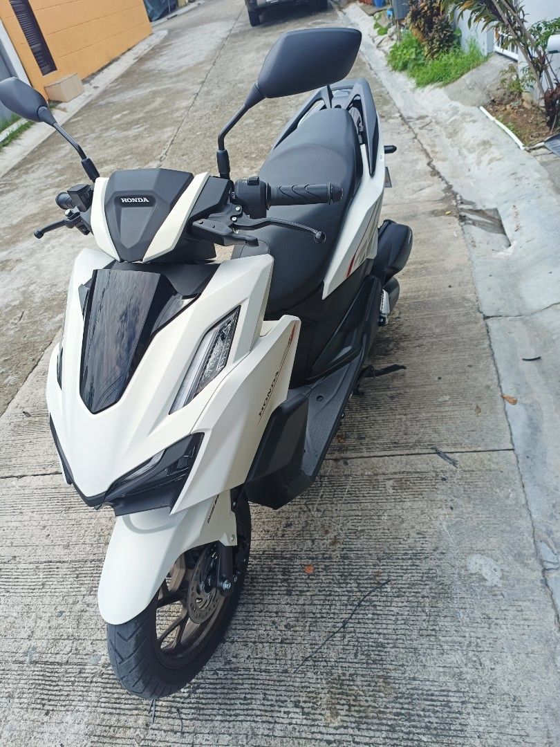 Honda Click 160 2024 Stock Bracket (Category: Body Parts and Accessories) located in Iba. Submitted by ferminejc.1 (Listing ID 1305983681, Image 3). Description: Bago po, 1 month palang ung motor, planning to upgrade at maglagay ng topbox, kaya benta na stock Meet-Up around new cabalan olongapo xityor can do shipping payment first and shipping shoulders by buyer.