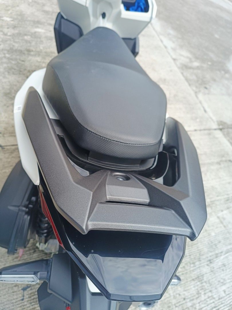 Honda Click 160 2024 Stock Bracket (Category: Body Parts and Accessories) located in Iba. Submitted by ferminejc.1 (Listing ID 1305983681, Image 2). Description: Bago po, 1 month palang ung motor, planning to upgrade at maglagay ng topbox, kaya benta na stock Meet-Up around new cabalan olongapo xityor can do shipping payment first and shipping shoulders by buyer.