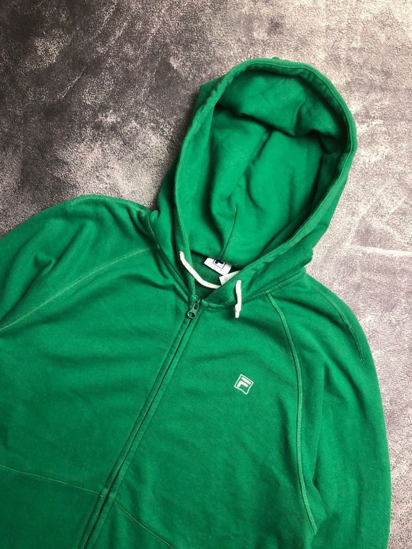 Hoodie Fila hijau, Fesyen Pria, Pakaian Atasan di Carousell