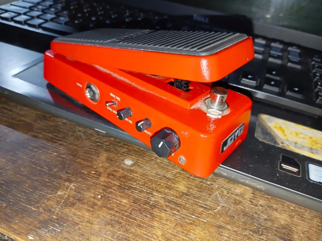Joyo wah/volume (Category: Musical Instruments) located in Quezon City. Submitted by dadadeyn (Listing ID 1070284266, Image 1). Description: 101% good working condition no hidden issue test first before you buy it rfs: decluterring.