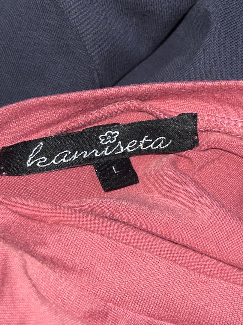 Kamiseta Pink Top (Category: Shirts) located in Manila. Submitted by _glowkey (Listing ID 1305999958, Image 2). Description: .
