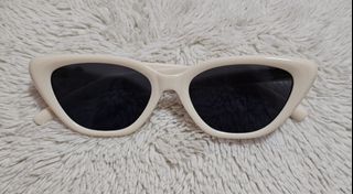 (Kategori: ) berada di . Dikirim oleh madedessy (ID iklan 1305844823, Gambar 1). Deskripsi: .