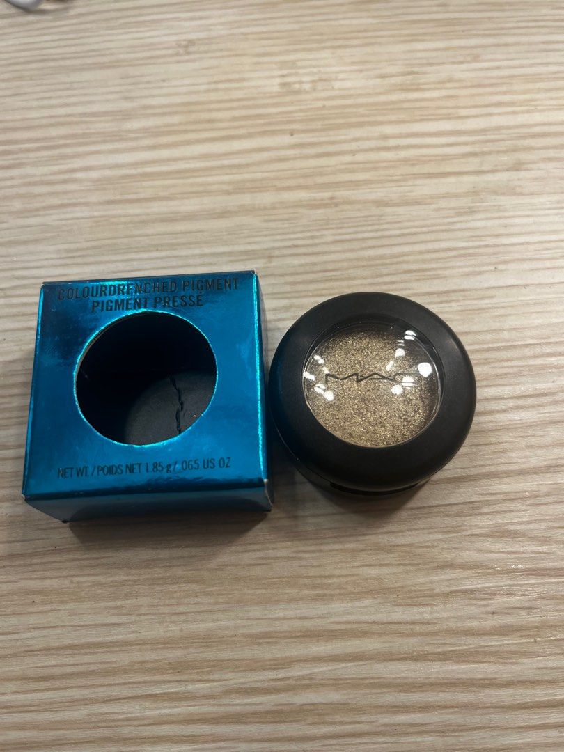 MAC single eyeshadow (Category: Makeup) located in Quezon City. Submitted by micmouse24 (Listing ID 1305965440, Image 1). Description: Shade: night thrill Swatched once only.