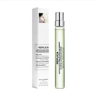 (Category: ) located in . Submitted by europebrandedperfumes (Listing ID 1305887401, Image 1). Description: .