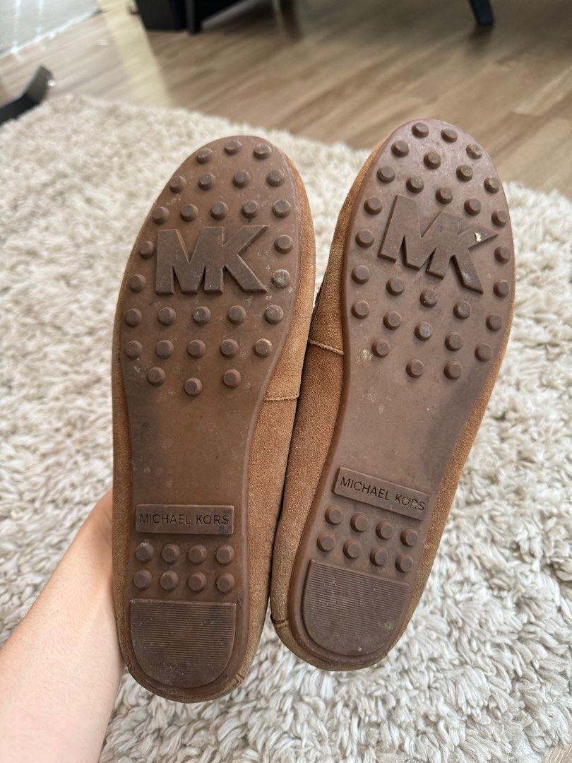 Michael Kors (Category: Sneakers) located in Manila. Submitted by pormada (Listing ID 1305850290, Image 3). Description: 100% authentic from usa What you see what you get Selling as is SIZE 10.