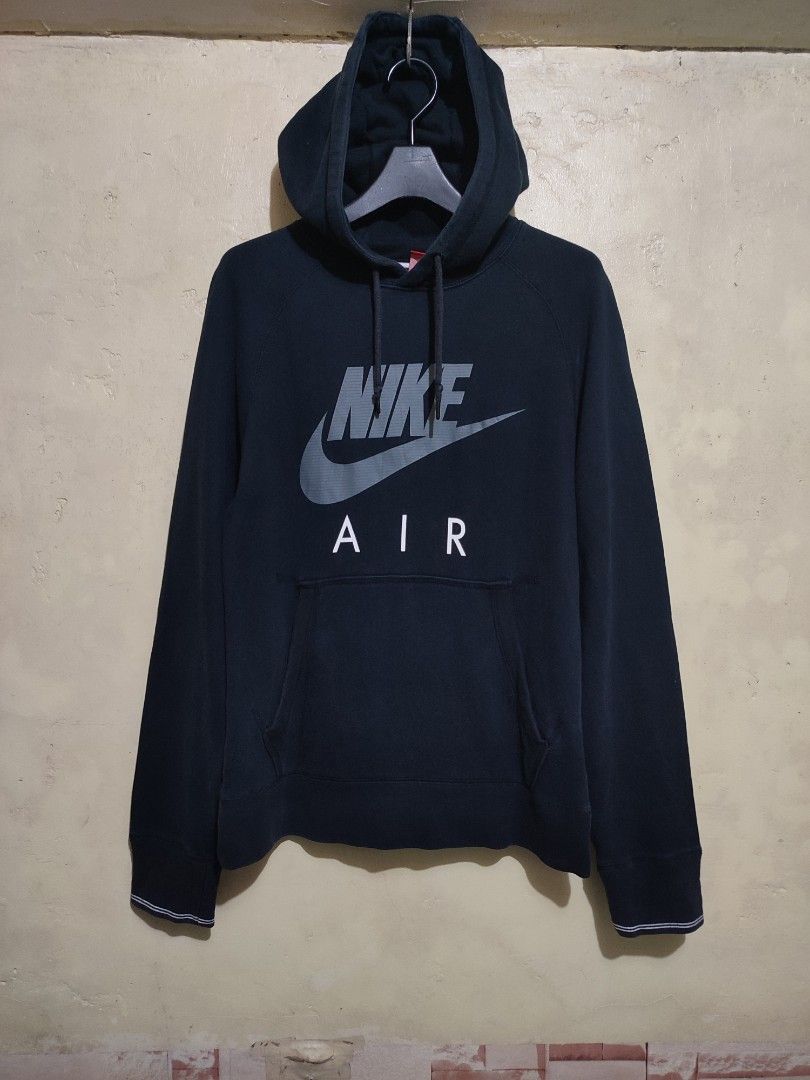 Nike air red tag deals