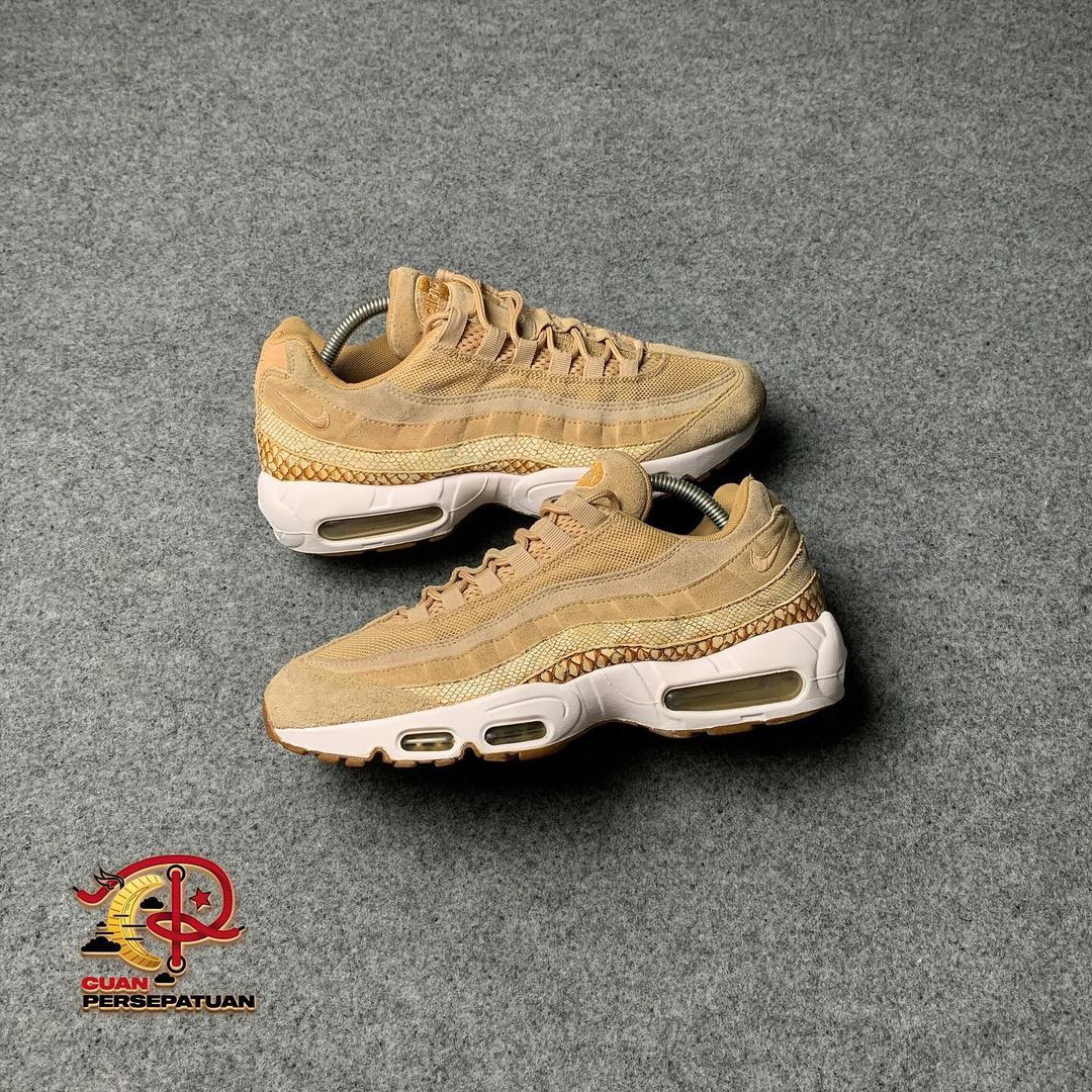 Air max 95 vachetta tan snake top