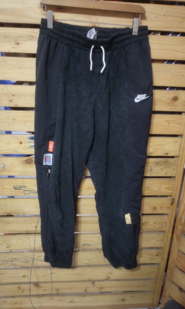 nike sportswear icon clash joggers