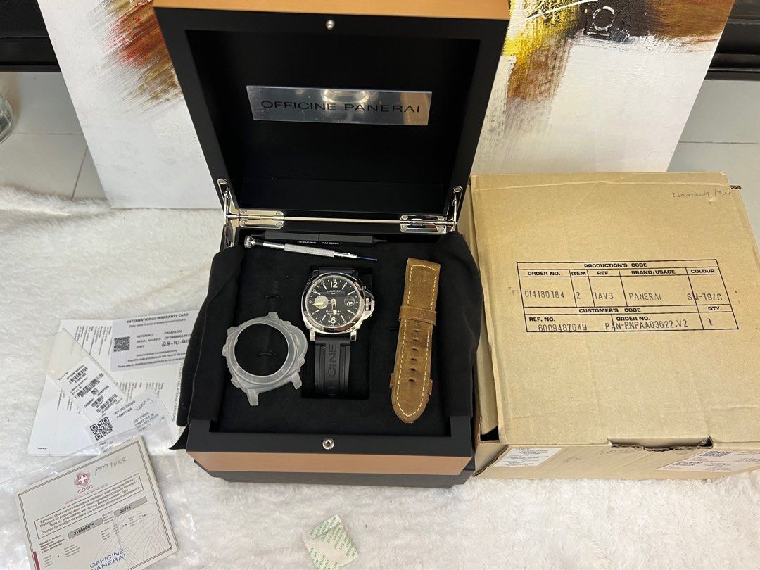 Original Panerai GMT Watch (Category: Luxury Watches) located in Paranaque City. Submitted by glenjonluxuryfinds2 (Listing ID 1306002509, Image 3). Description: Complete Inclusion Year 2019.