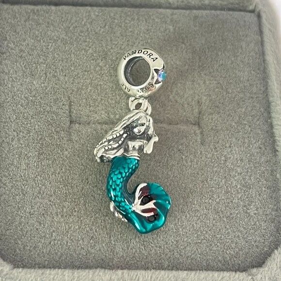 Chamilia ariel charm hotsell