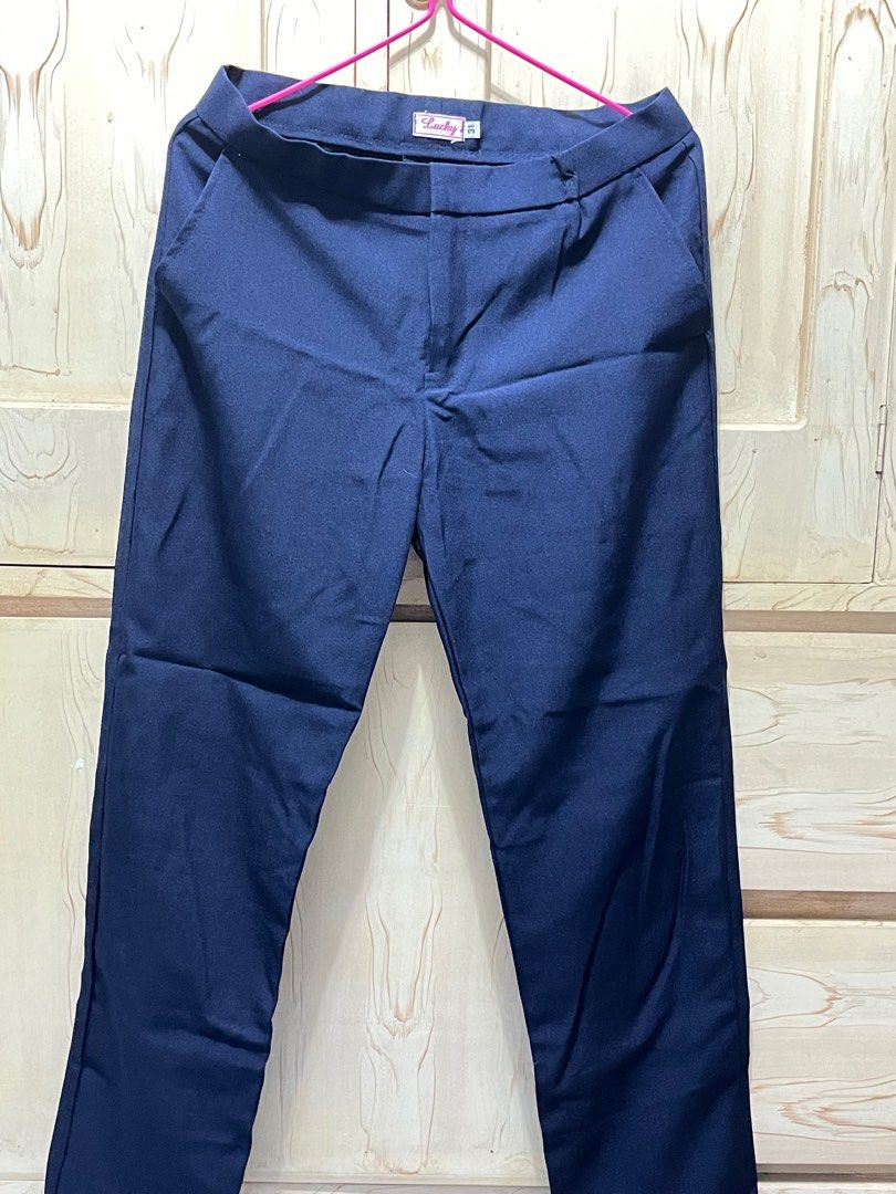 Perpetual RLE Uniform (Nursing) Set (Category: Sets or Coordinates) located in Manila. Submitted by rein_on_me (Listing ID 1305977228, Image 2). Description: RLE Uniform Blause: Size L Pants: Size 31 Rfs: lumipat na ng school.