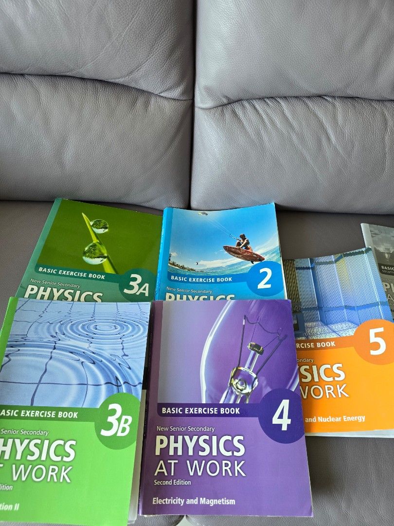 physics at work basic exercise book （分類：教科書）位於 Hong Kong。 由 jamie0202 提交（商品編號 1305893973，圖片 1）。簡介： physics at work basic exercise book 2nd edition 每本＄30 (book 4 已售出) 題目無寫個字 可能有幾頁有少許字 提醒要做嘅題目 另外 頭頁index 有寫字 可pm睇睇。