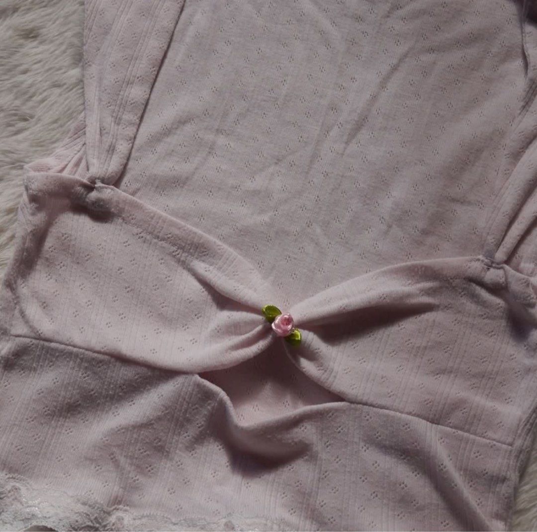 Pink Coquette -ish top (Category: Sleeveless) located in Quezon City. Submitted by arivee (Listing ID 1305989888, Image 2). Description: Used once Bought from a seller here Super cute! Rfs: Will not repeat wear .