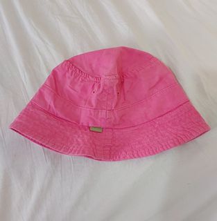 Pull& Bear Pink Bucket Hat