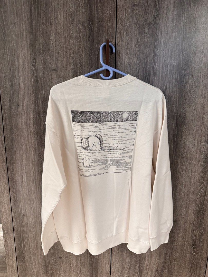 (Rare Size) Kaws Uniqlo Long Sleeves (Category: Hoodies) located in Manila. Submitted by happythingsph (Listing ID 1305869285, Image 2). Description: Bnew never fitted.