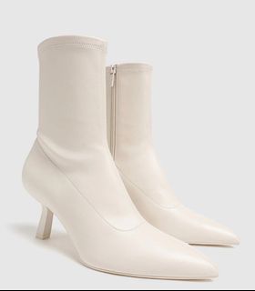 Stradivarius Cream Heeled Ankle Boots