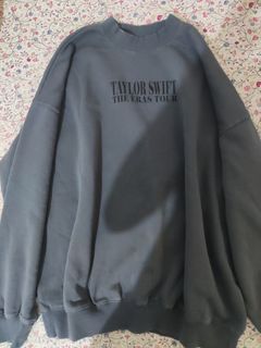 TAYLOR SWIFT THE ERAS TOUR MINERAL WASH CREW NECK (SMALL)